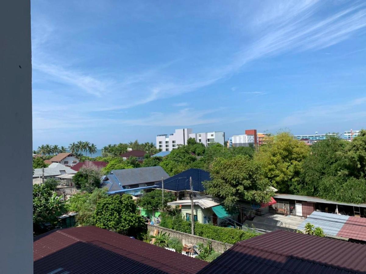 Cozy Near Beach 200M With Toproof Pool At Patio Bangsaen Exterior foto