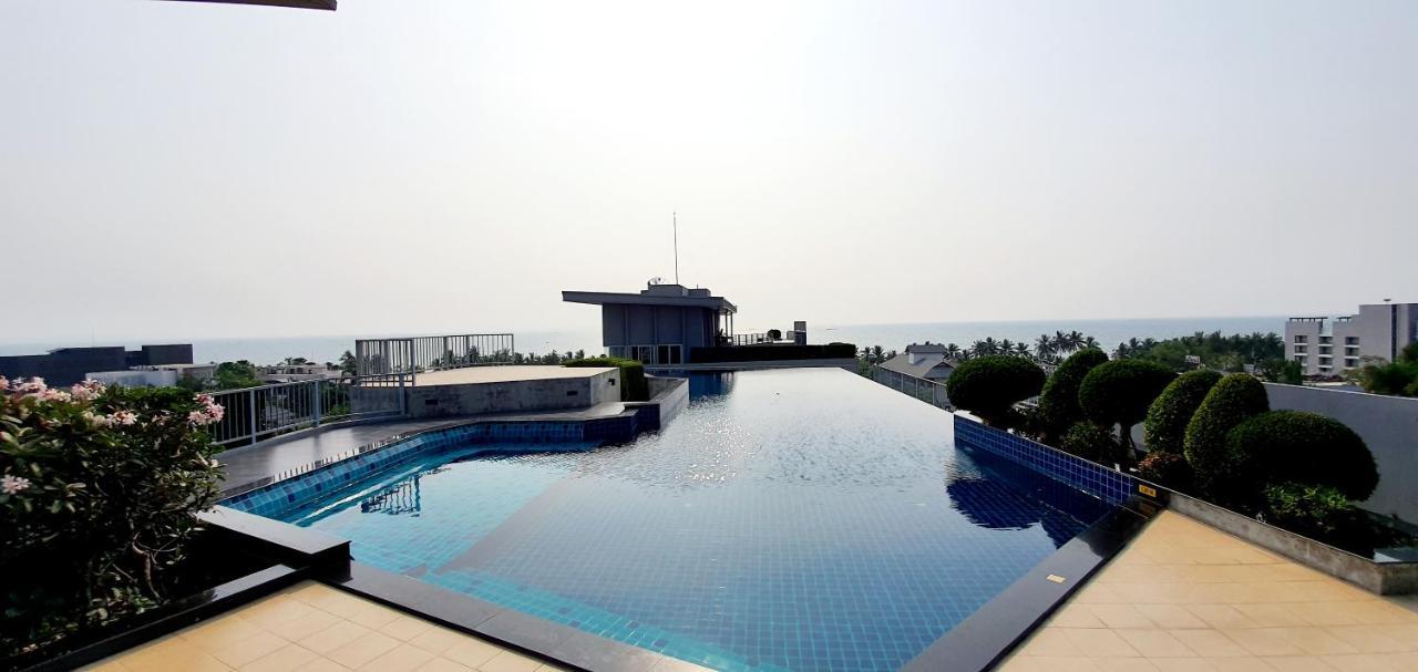 Cozy Near Beach 200M With Toproof Pool At Patio Bangsaen Exterior foto